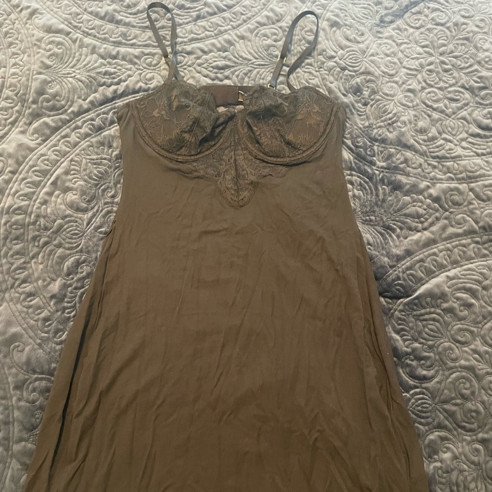 Cupped slip